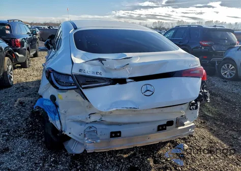 2024 Mercedes-Benz Glc Coupe 300 4Matic z USA, uszkodzony, nr VIN W1NKJ4HB1RF107404